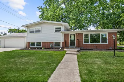 178 W Normandy Drive, Chicago Heights, IL 60411 - Photo 1