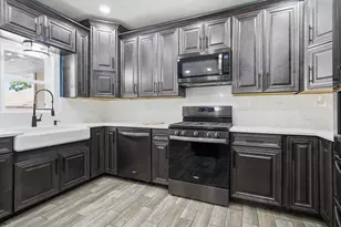 223 E Michigan Ave, Pontiac, IL 61764 - Photo 3
