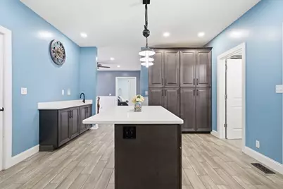 223 E Michigan Avenue, Pontiac, IL 61764 - Photo 7