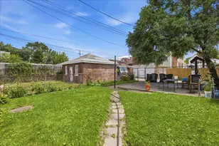 5431 S Hermitage Ave, Chicago, IL 60609 - Photo 19