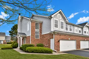 129 Chestnut Hills Cir, Burr Ridge, IL 60527 - Photo 1