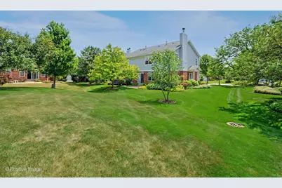 129 Chestnut Hills Circle #129, Burr Ridge, IL 60527 - Photo 25