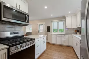 227 S Cedar St, Palatine, IL 60067 - Photo 7