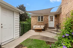 227 S Cedar St, Palatine, IL 60067 - Photo 25