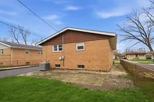 14325 Tripp Ave, Midlothian, IL 60445 - Photo 21