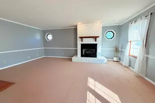 1200 Academy St, Eldorado, IL 62930 - Photo 9