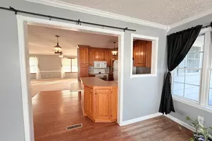 1200 Academy St, Eldorado, IL 62930 - Photo 15