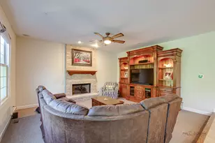 231 Cater Ln, Libertyville, IL 60048 - Photo 17