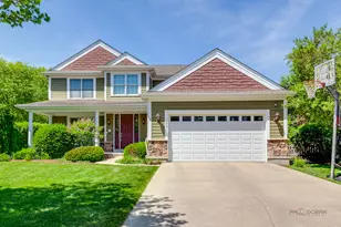 231 Cater Ln, Libertyville, IL 60048 - Photo 1