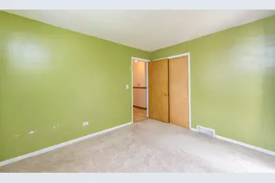 2528 Lucia Avenue, Waukegan, IL 60085 - Photo 13