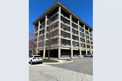 345 E Eastgate Place #304, Chicago, IL 60616 - Photo 1