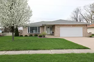 9 Honey Ln, New Lenox, IL 60451 - Photo 1