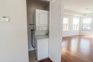2048 W Touhy Ave, Chicago, IL 60645 - Photo 5