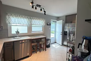 1495 Freeland Ave, Calumet City, IL 60409 - Photo 7