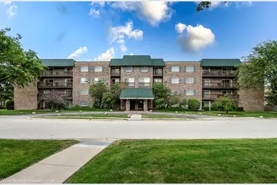 675 Grove Drive #304, Elk Grove Village, IL 60007 - Photo 1
