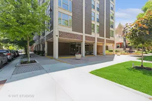 5401 S Hyde Park Blvd, Chicago, IL 60615 - Photo 1