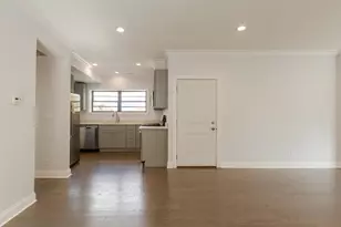 6344 N Artesian Ave, Chicago, IL 60659 - Photo 9