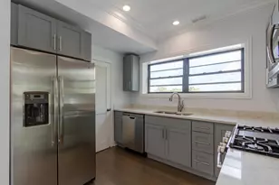 6344 N Artesian Ave, Chicago, IL 60659 - Photo 13