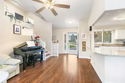 4931 Carriage Drive, Gurnee, IL 60031 - Photo 11