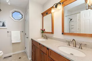 4931 Carriage Dr, Gurnee, IL 60031 - Photo 17