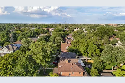 389 Addison Road, Riverside, IL 60546 - Photo 27