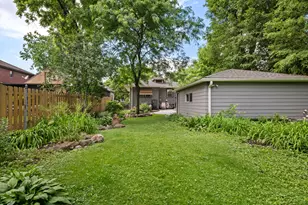 389 Addison Rd, Riverside, IL 60546 - Photo 25