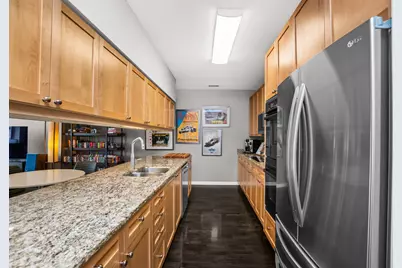 1572 Maple Avenue #404, Evanston, IL 60201 - Photo 3