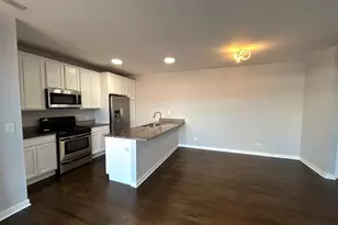 834 W Montrose Ave, Chicago, IL 60613 - Photo 7