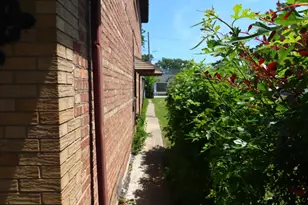 6745 S Bell Ave, Chicago, IL 60636 - Photo 35