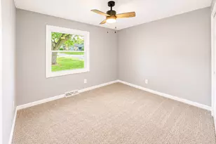 120 Henry Dr, Orion, IL 61273 - Photo 9