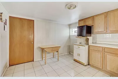 5716 W Gunnison Street, Chicago, IL 60630 - Photo 13