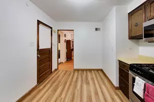 6025 N Sacramento Ave, Chicago, IL 60659 - Photo 11