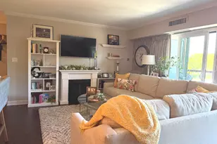 1405 E Central Rd, Arlington Heights, IL 60005 - Photo 13