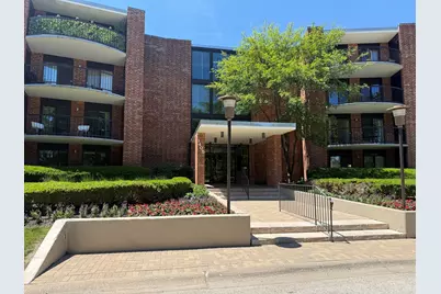 1405 E Central Road #411B, Arlington Heights, IL 60005 - Photo 1