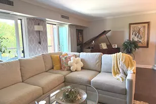 1405 E Central Rd, Arlington Heights, IL 60005 - Photo 11