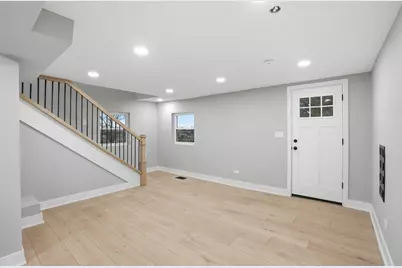 9442 S Octavia Avenue, Bridgeview, IL 60455 - Photo 5