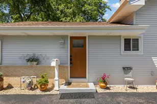 257 S Milton Ave, Glen Ellyn, IL 60137 - Photo 3
