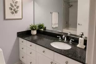 512 N McClurg Ct, Chicago, IL 60611 - Photo 7