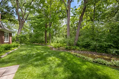 861 Gloucester Crossing, Lake Forest, IL 60045 - Photo 5