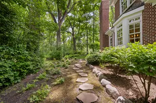 861 Gloucester Crossing, Lake Forest, IL 60045 - Photo 3