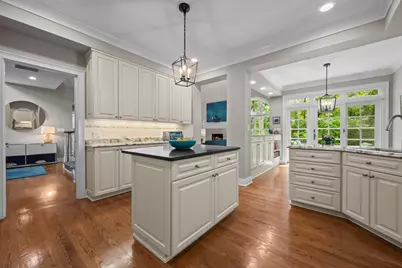 861 Gloucester Crossing, Lake Forest, IL 60045 - Photo 15
