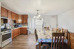 2042 Gideon Ave, Zion, IL 60099 - Photo 5