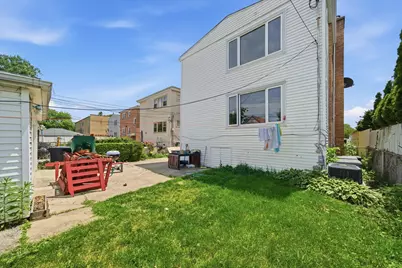 6122 W Leland Avenue, Chicago, IL 60630 - Photo 35