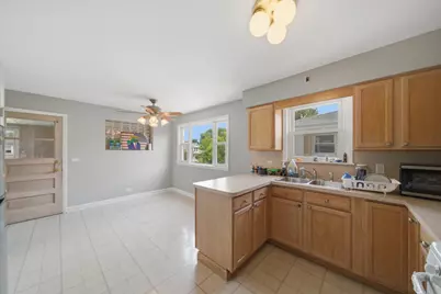 6122 W Leland Avenue, Chicago, IL 60630 - Photo 17