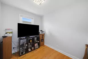 6122 W Leland Ave, Chicago, IL 60630 - Photo 21