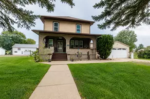 423 High St, Buda, IL 61314 - Photo 1