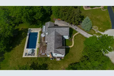 1604 Churchill Court, Libertyville, IL 60048 - Photo 57