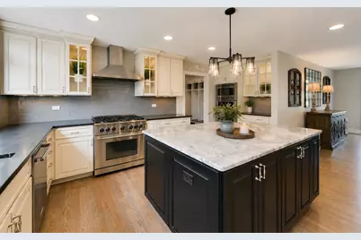1604 Churchill Court, Libertyville, IL 60048 - Photo 11