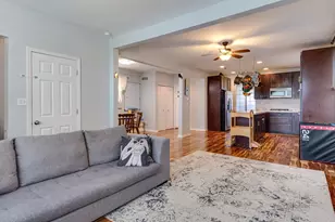 4716 W Hutchinson St, Chicago, IL 60641 - Photo 5