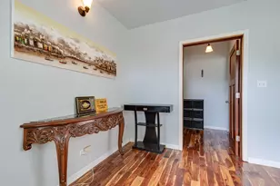 4716 W Hutchinson St, Chicago, IL 60641 - Photo 3